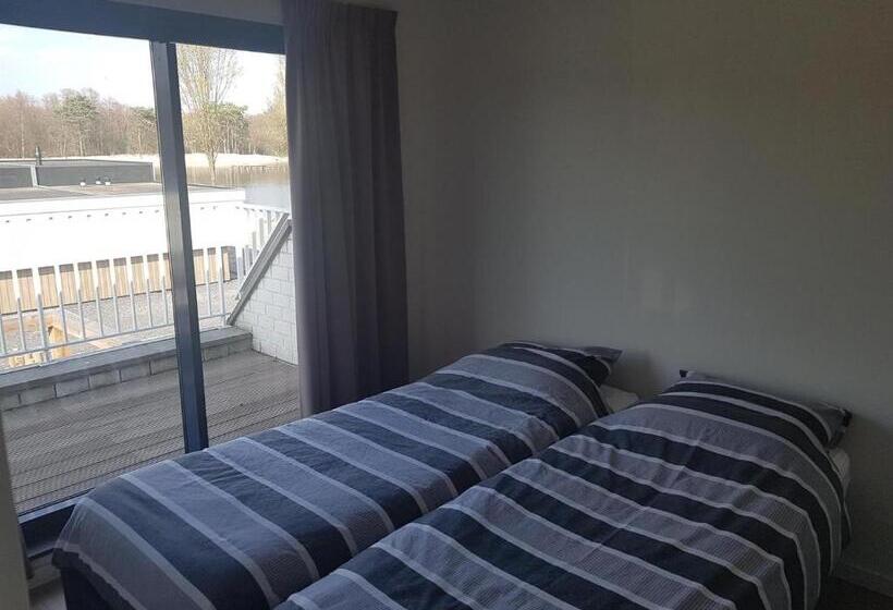 דירת שלושה חדרים, Europarcs Zilverstrand