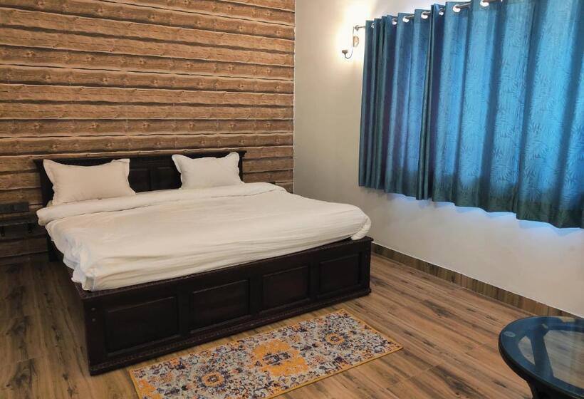 스탠다드 룸 풀장 전망, The Timber Garden Adventure Club