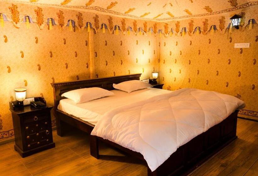 스탠다드 룸 킹사이즈 침대, The Timber Garden Adventure Club