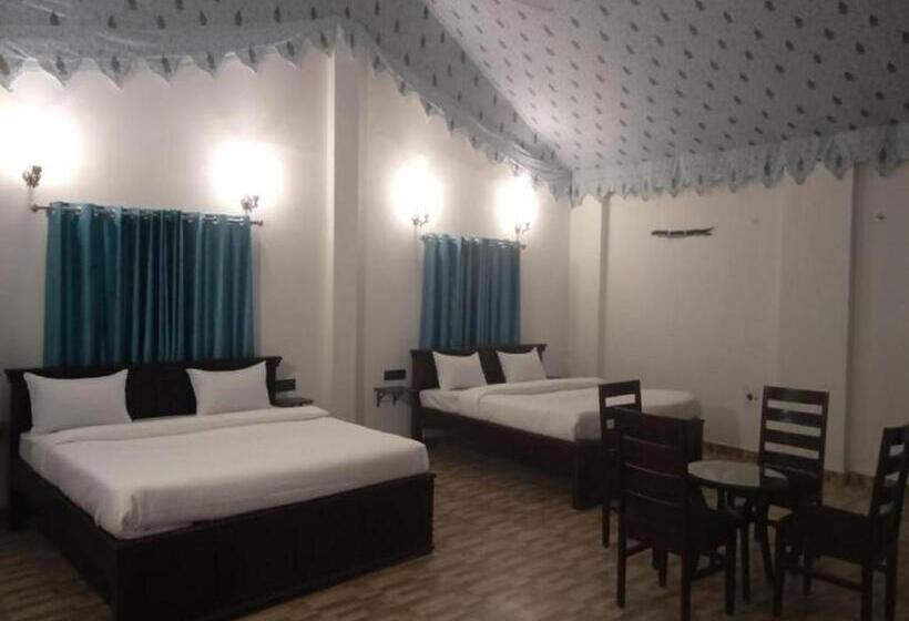 스탠다드 룸 킹사이즈 침대, The Timber Garden Adventure Club