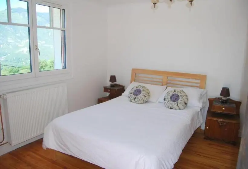 マウンテンビュースタンダードルーム, Auberge St P Vegetarien Bnb