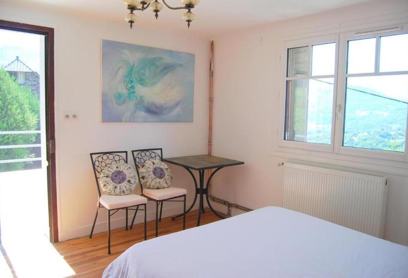 חדר סטנדרט נוף להרים, Auberge St P Vegetarien Bnb