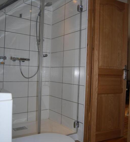 חדר משפחתי נוף להרים, Auberge St P Vegetarien Bnb