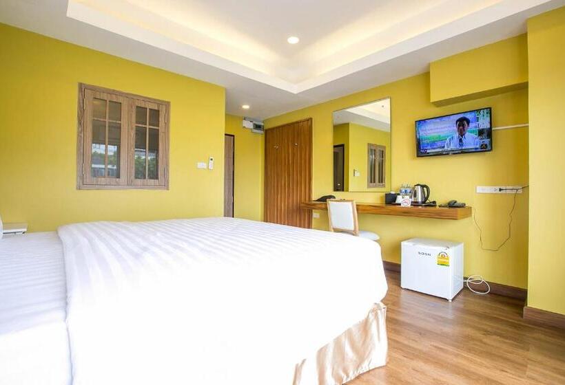 Номер Deluxe Кровать Кинг, Chamnan Residence