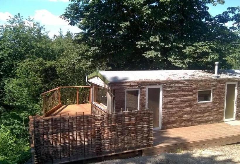 בית, חדר שינה 1, Funny Farm