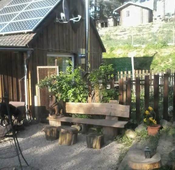１ベッドルームハウス, Funny Farm