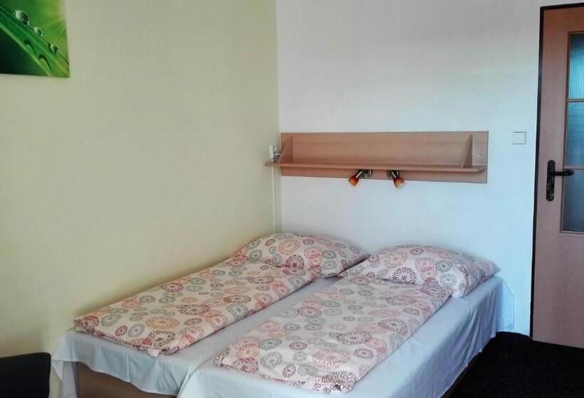 اتاق استاندارد با بالکن, Sobol