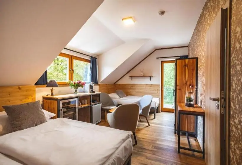 Standard Kolmen Hengen Huone, Penzion Kůlna