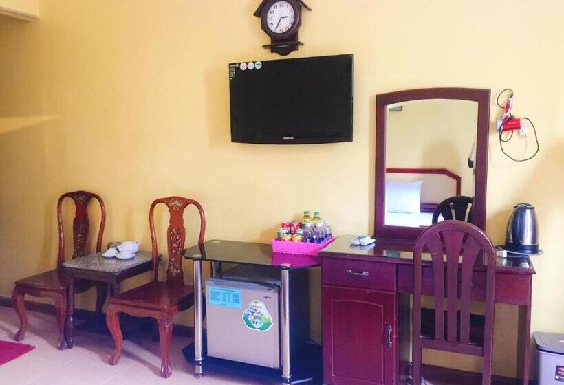 اتاق استاندارد چهار تخته, Tan Thu Do 2 Hotel 新首都2飯店