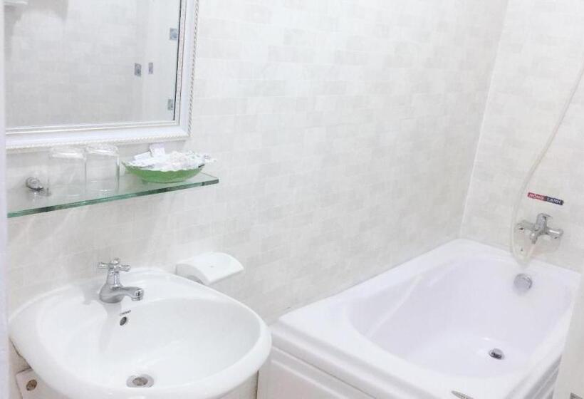 اتاق استاندارد چهار تخته, Tan Thu Do 2 Hotel 新首都2飯店