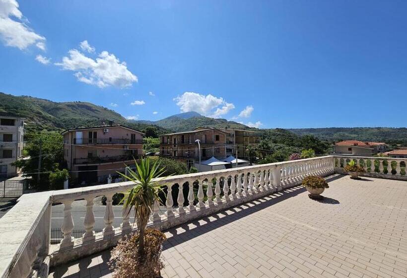 جناح مزود بتراس, B&b Biagio