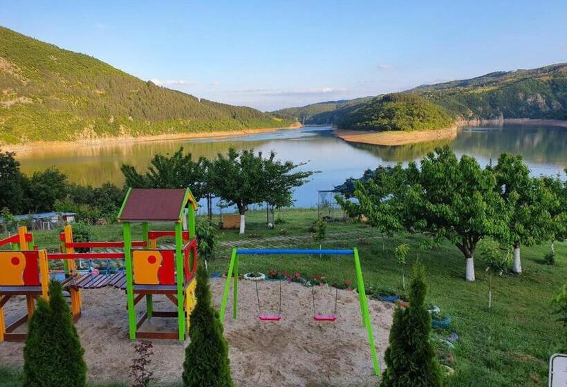 Номер Стандарт, Family Hotel Borovitsa