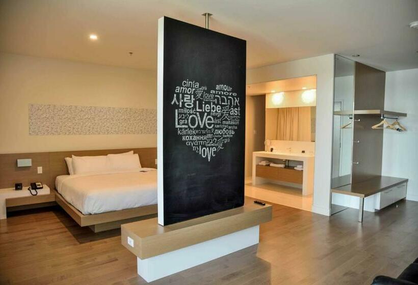 ジュニアスイート, La Cache Du Lac Champlain