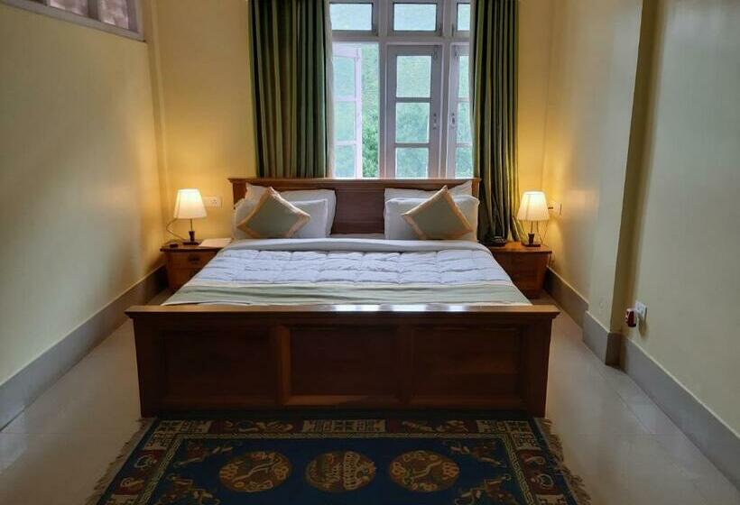 اتاق لوکس, Pemaling Lords Inn Dirang