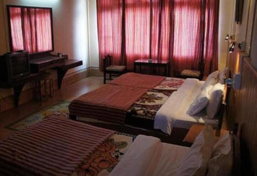 디럭스 룸, Pemaling Lords Inn Dirang