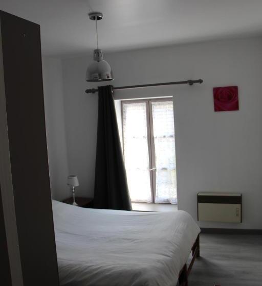 Pokój Standard, Restaurant Les Gorges De Chouvigny