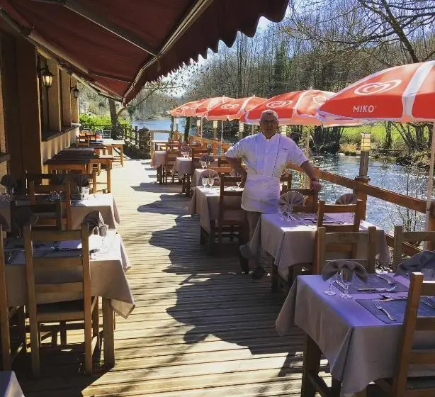 ファミリールーム, Restaurant Les Gorges De Chouvigny