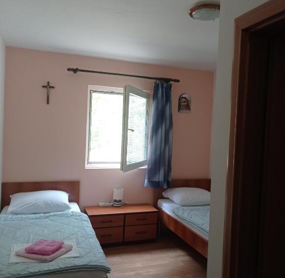 اتاق استاندارد, Casa Del Pellegrino M&a   Ostojići