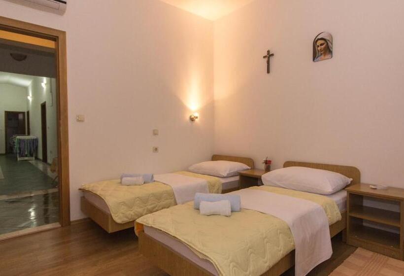 اتاق راحتی, Casa Del Pellegrino M&a   Ostojići