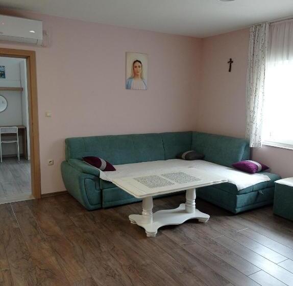 آپارتمان 2 خوابه, Casa Del Pellegrino M&a   Ostojići