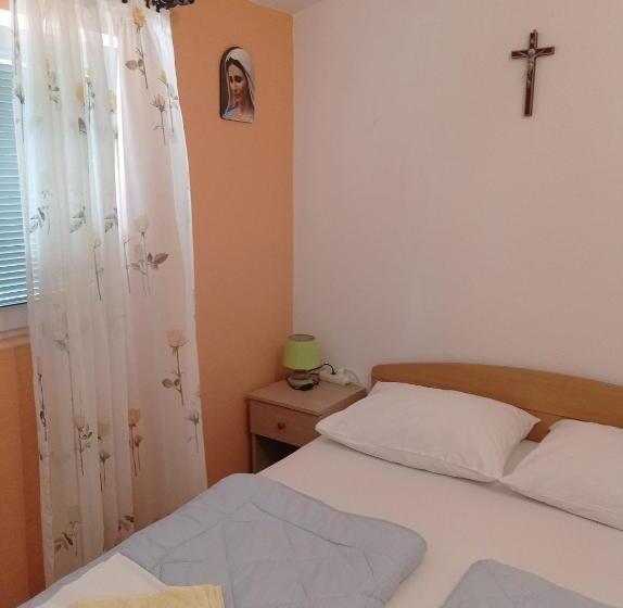 اتاق استاندارد, Casa Del Pellegrino M&a   Ostojići