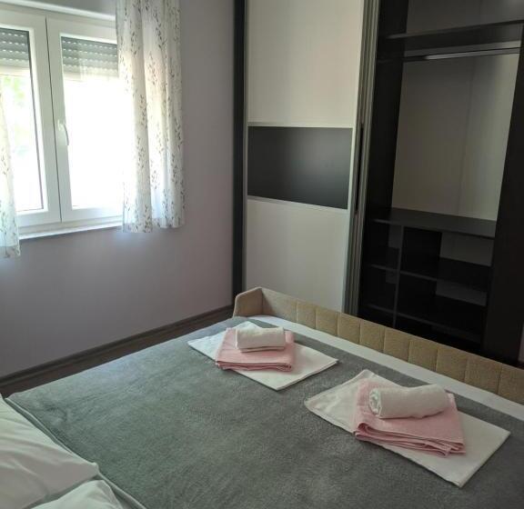 آپارتمان 2 خوابه, Casa Del Pellegrino M&a   Ostojići