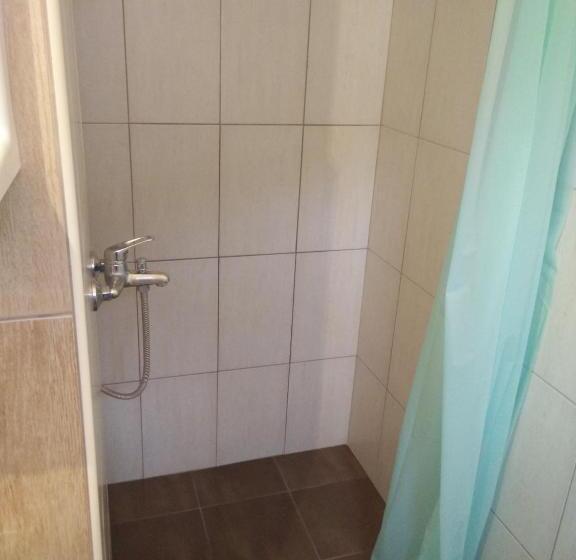 اتاق لوکس یک تخته, Hostel Cuba