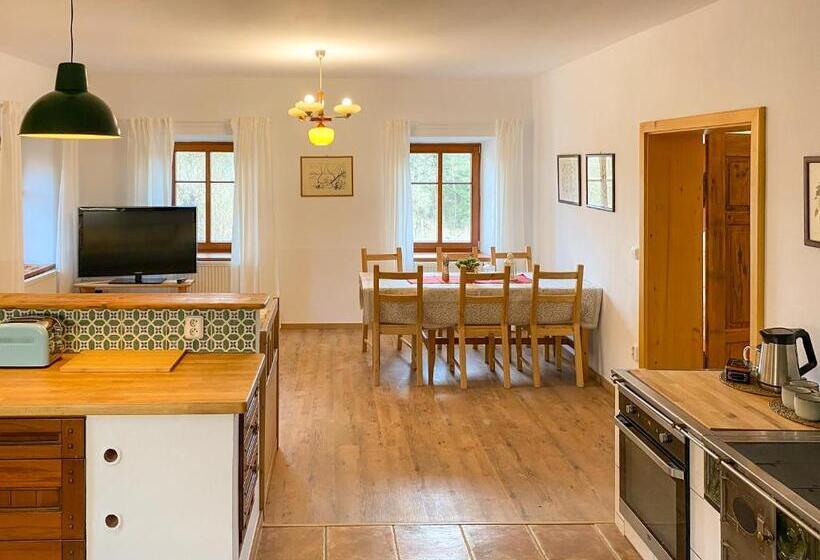 شقة غرفتين, Martinkovice 201 Broumov