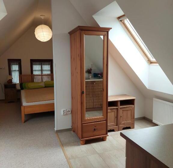 إستوديو قياسى, Martinkovice 201 Broumov