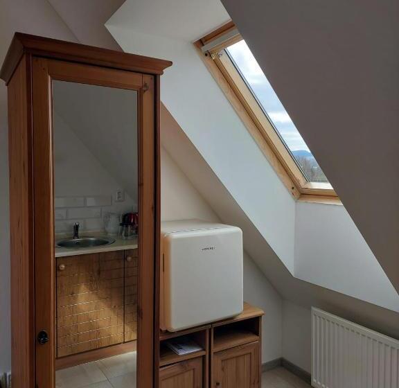 إستوديو قياسى, Martinkovice 201 Broumov