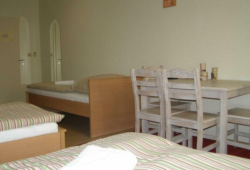 Семейный Номер, Wellness Hotel Kolštejn