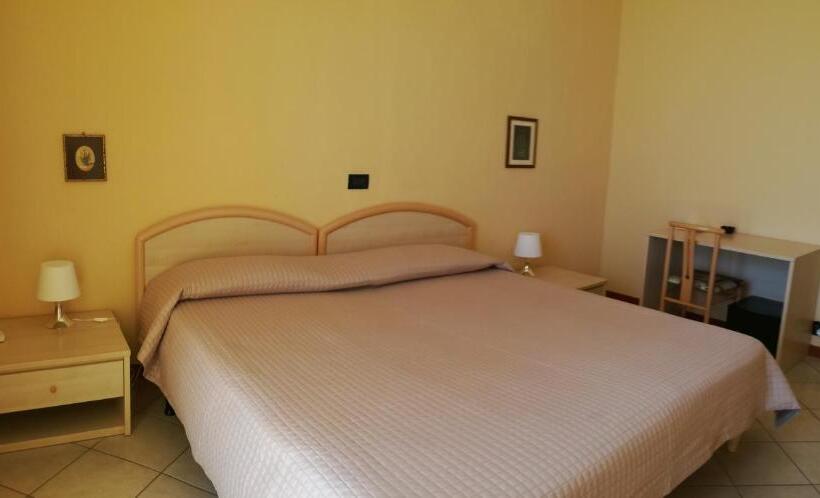 غرفة قياسية مطلّة علي البحيرة, Bellerive Ristorante Albergo