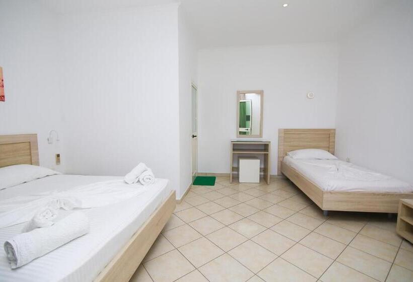 Triple Room Sea View, Jon