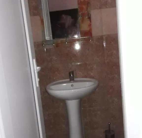 اتاق سوپریور, Guest House Buche On Agmashenebeli 219