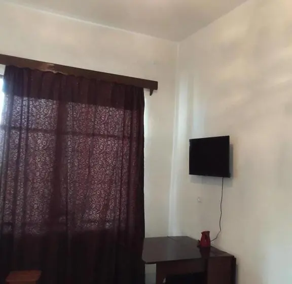 اتاق استاندارد سه نفره, Guest House Buche On Agmashenebeli 219