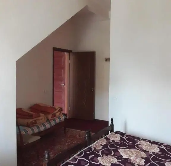 اتاق استاندارد سه نفره, Guest House Buche On Agmashenebeli 219