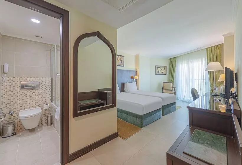 اتاق اساندارد با چشمانداز جانبی به دریا, Crowne Plaza Antalya, An Ihg