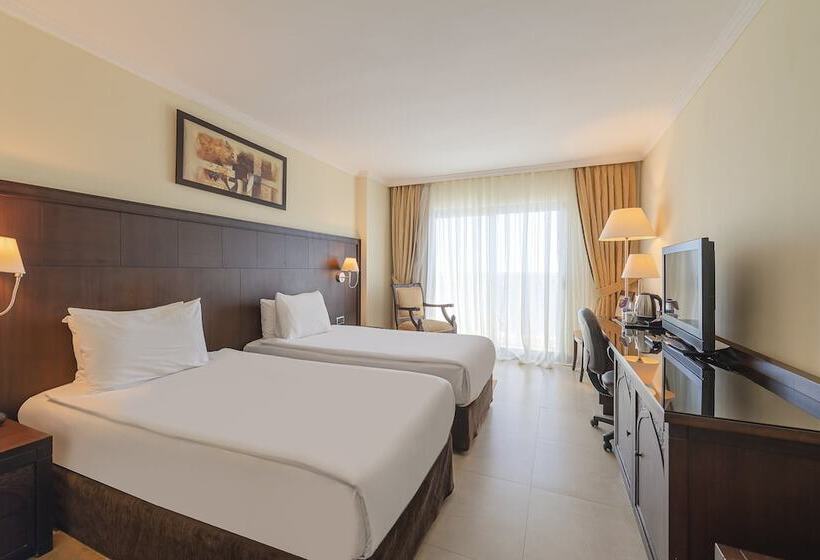 اتاق اساندارد با چشمانداز جانبی به دریا, Crowne Plaza Antalya, An Ihg