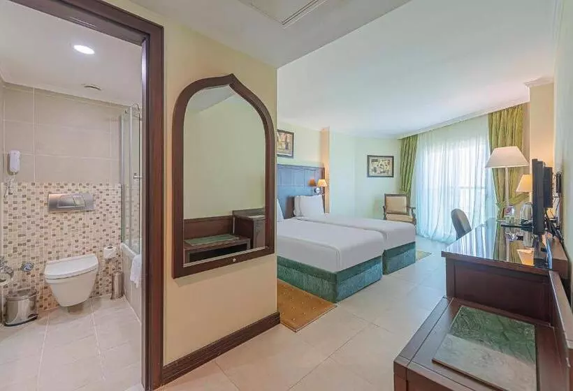 اتاق اساندارد با چشمانداز جانبی به دریا, Crowne Plaza Antalya, An Ihg