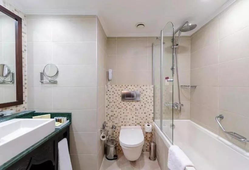 اتاق اساندارد با چشمانداز جانبی به دریا, Crowne Plaza Antalya, An Ihg