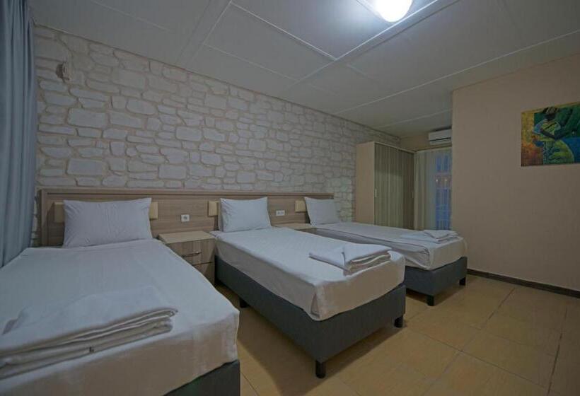 Номер Стандарт с Террасой, Grand Emir Hotel & Spa