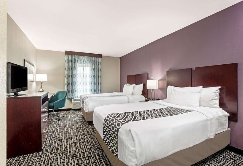 חדר סטנדרט שתי מיטות זוגיות, La Quinta By Wyndham New Cumberland   Harrisburg