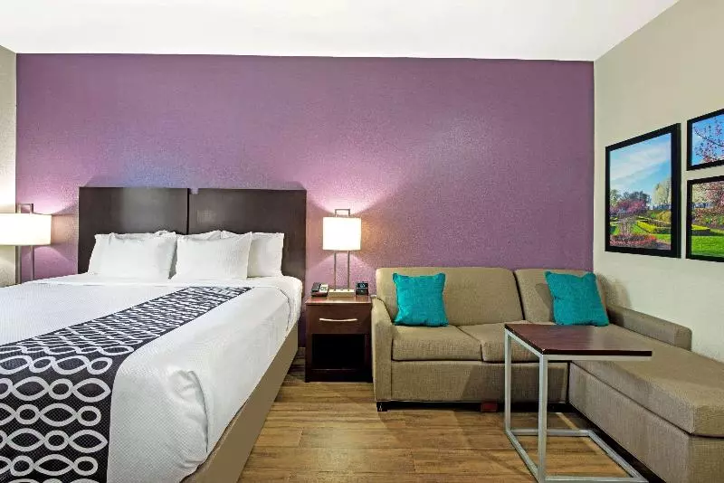 اتاق اجرایی با تخت بزرگ, La Quinta By Wyndham New Cumberland   Harrisburg