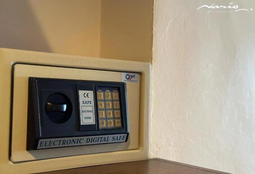 اتاق لوکس, Naris Art