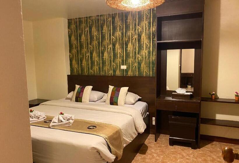 Номер Deluxe, Noble Place Chiangmai