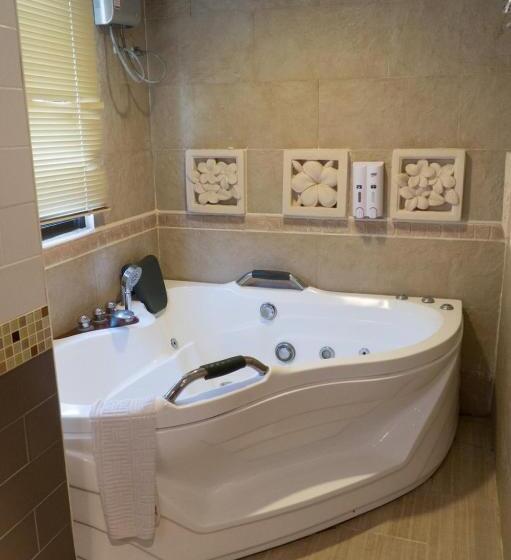 Семейный Номер, Noble Place Chiangmai