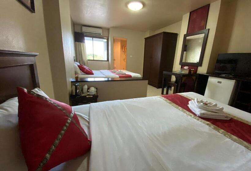 Трехместный Номер Superior, Noble Place Chiangmai