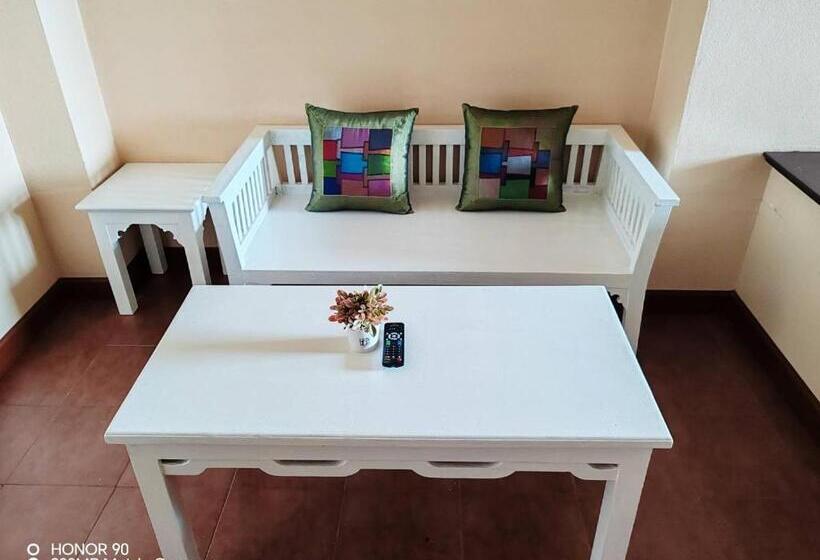 اتاق استاندارد, Noble Place Chiangmai
