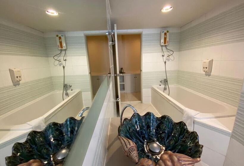 Номер Deluxe, Noble Place Chiangmai