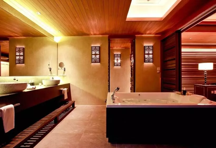 オーシャンビューのデラックス1ベッドルームビラ, Sri Panwa Phuket Luxury Pool Villa Hotel Sha Plus